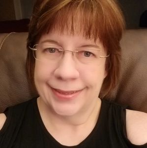 Meet your Posher, Suzanne